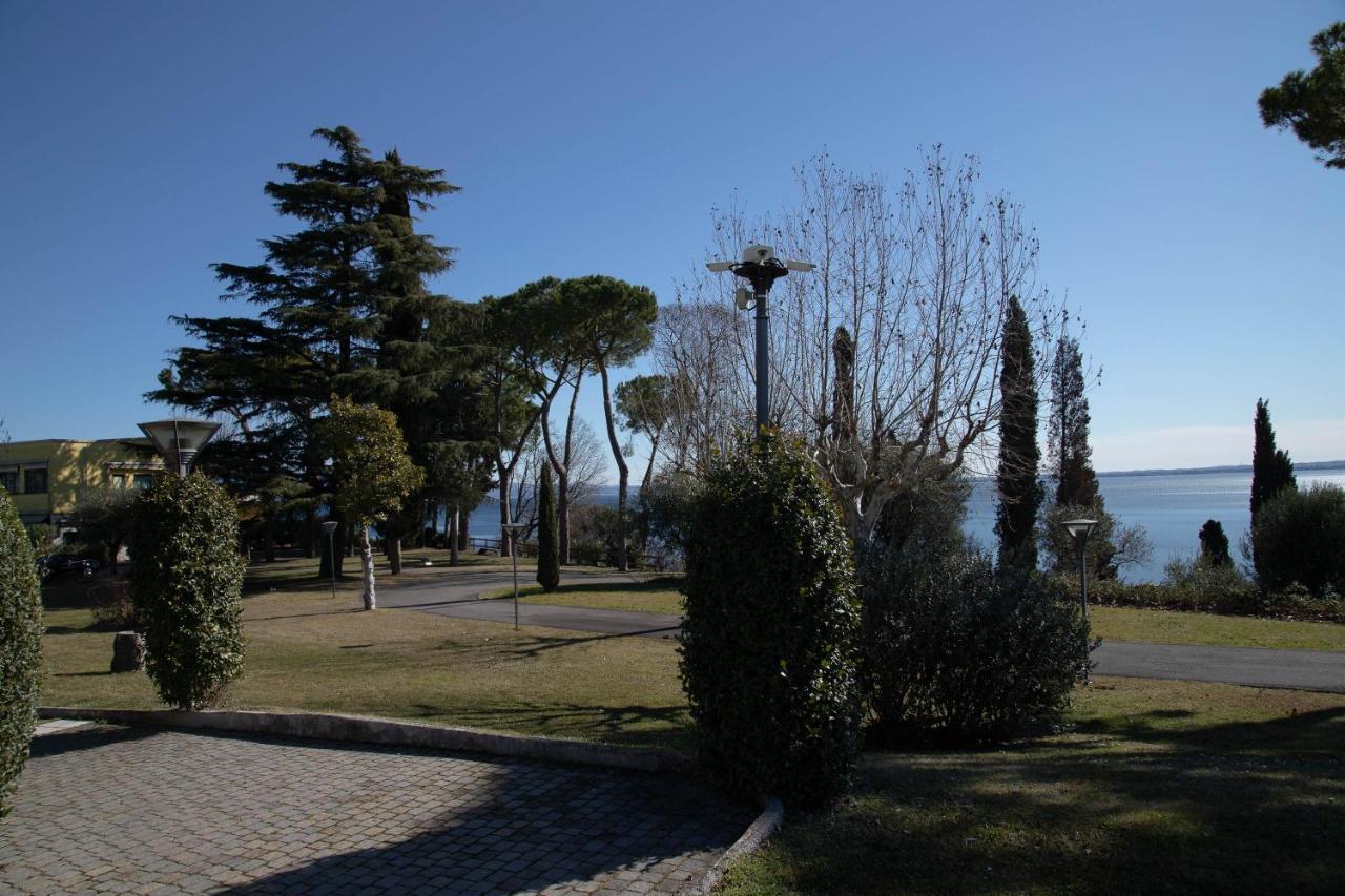 Lato Soleggiato @Gardazzurro Διαμέρισμα Padenghe sul Garda Εξωτερικό φωτογραφία