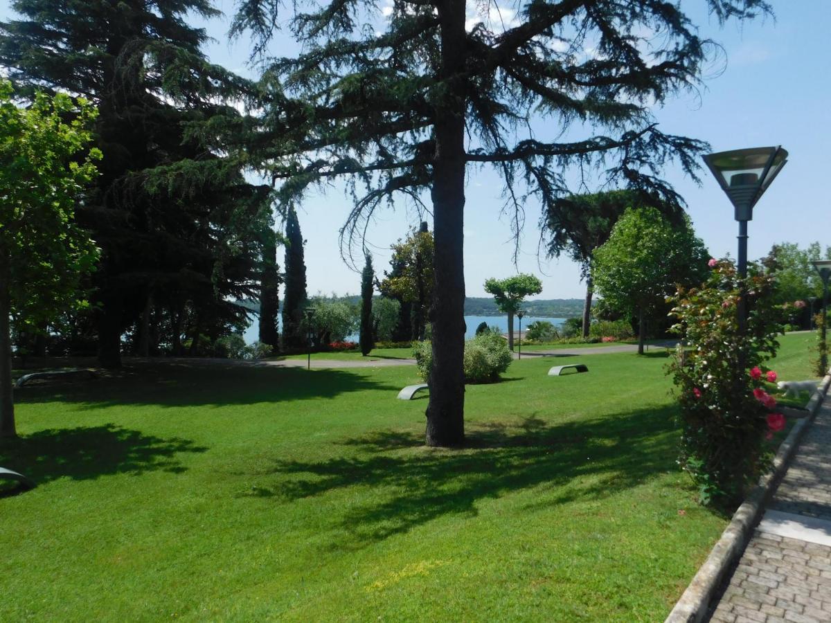 Lato Soleggiato @Gardazzurro Διαμέρισμα Padenghe sul Garda Εξωτερικό φωτογραφία